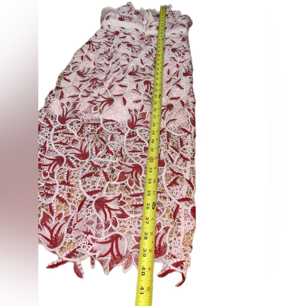Bardot Coco Lace midi dress in pink with red and pink floral accents size 4 - Picture 3 of 9